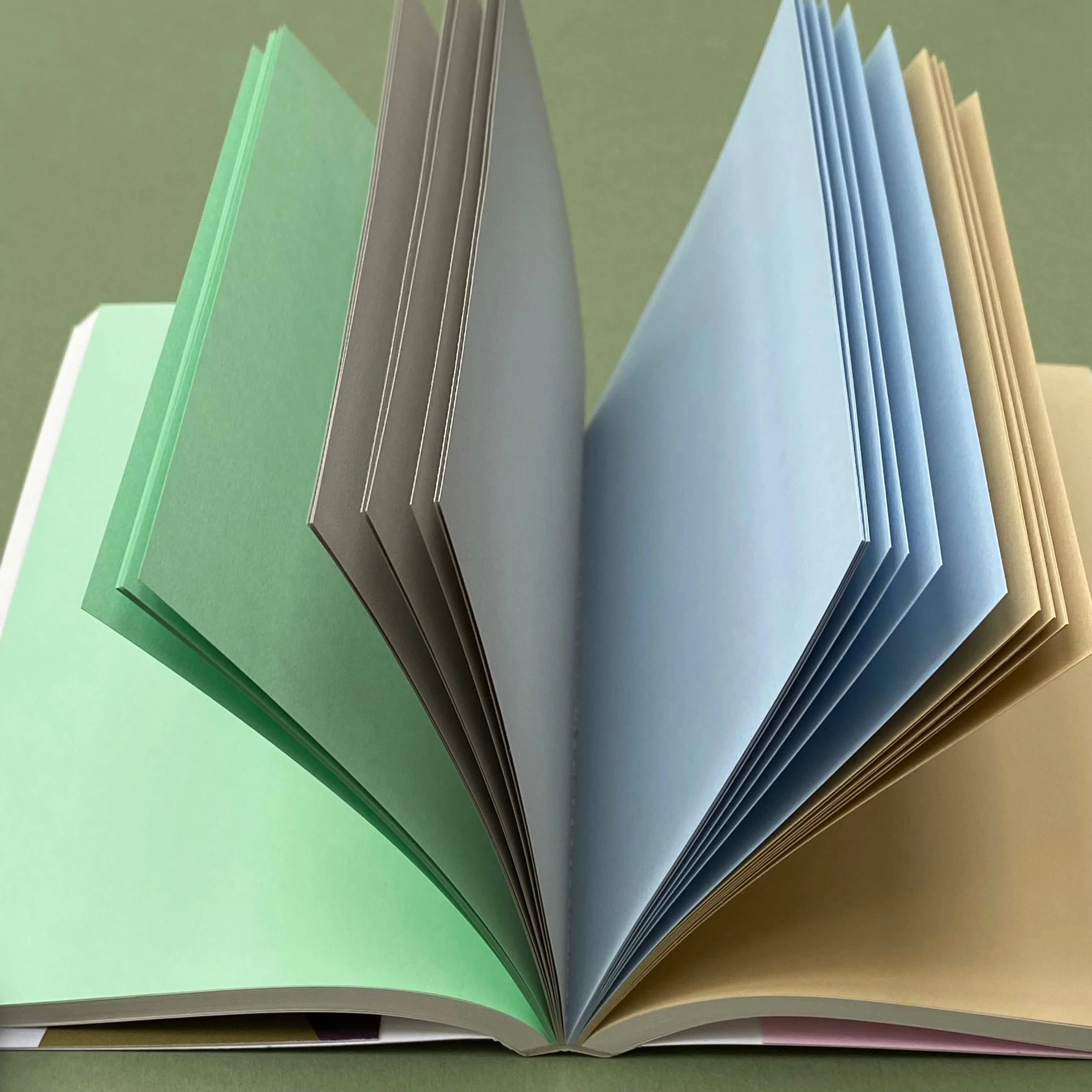 Affiliate:107 Palette Art Multifunctional Notebook - Image 5