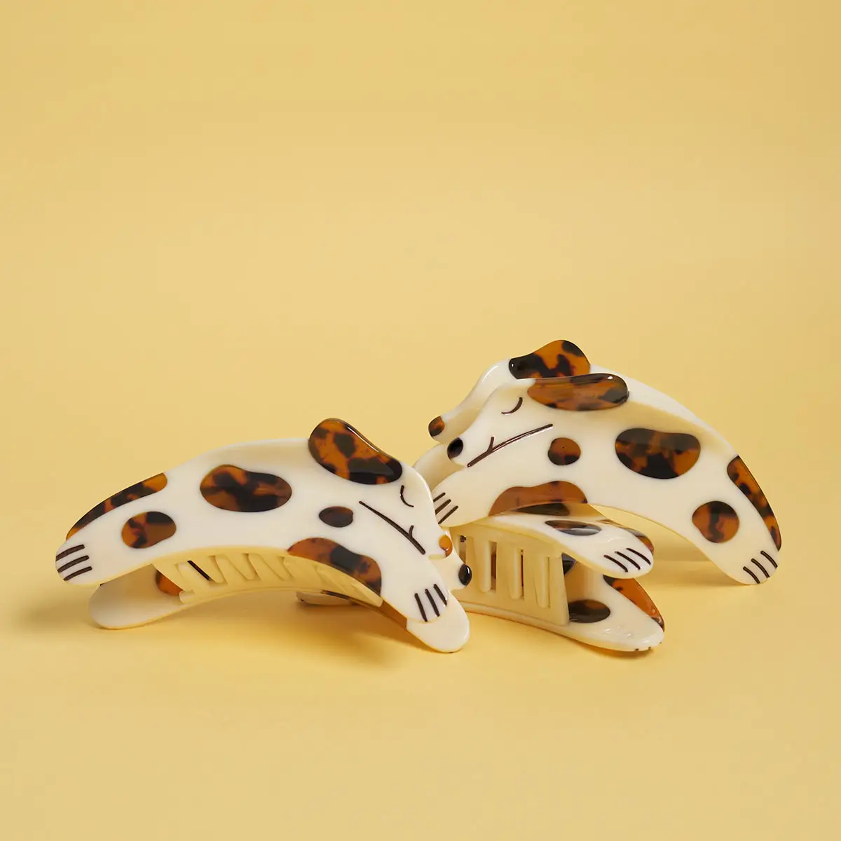Cream and Tortoise Puppy Dog Hair Claw - Image 3