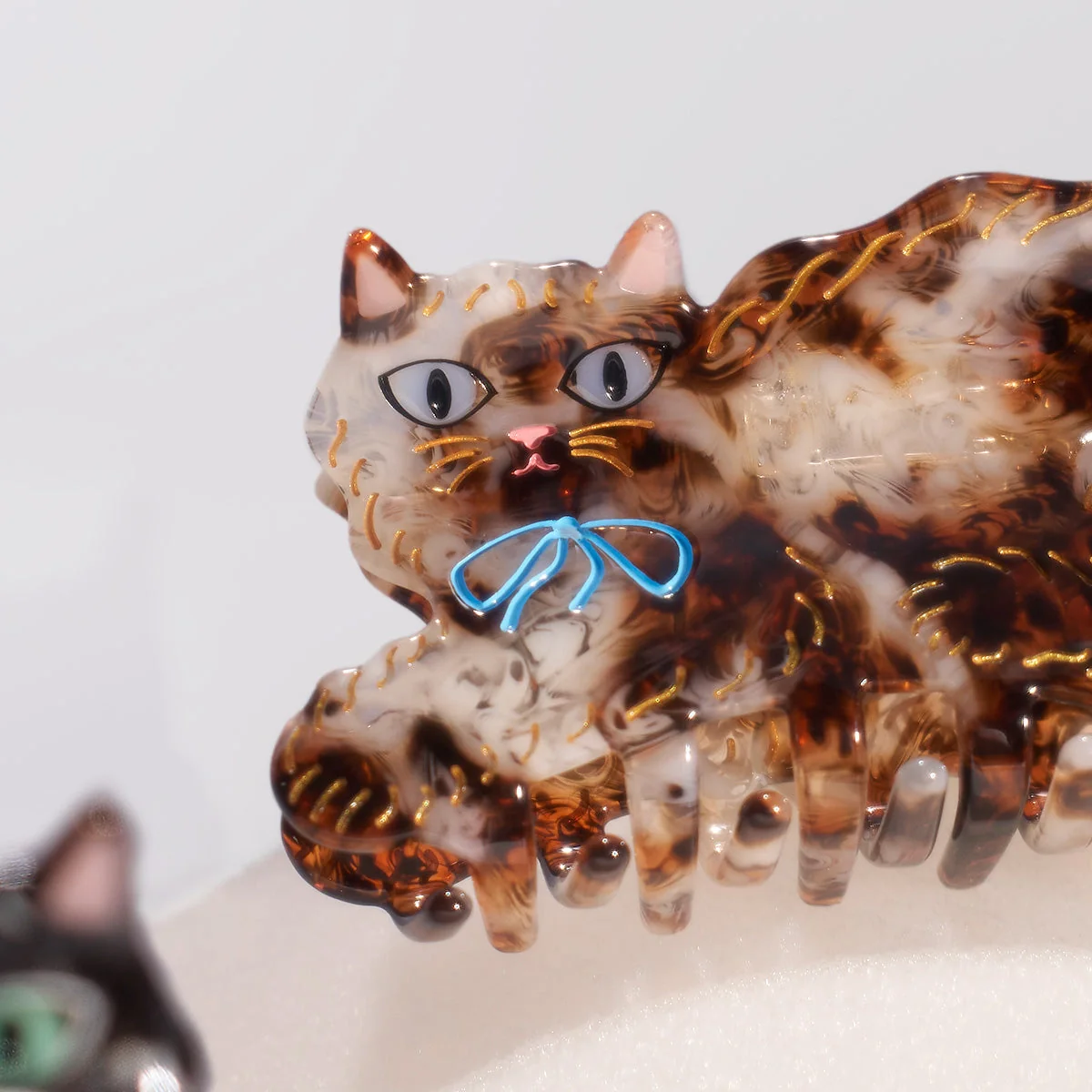 Calico Kitty Hair Claw - Image 3
