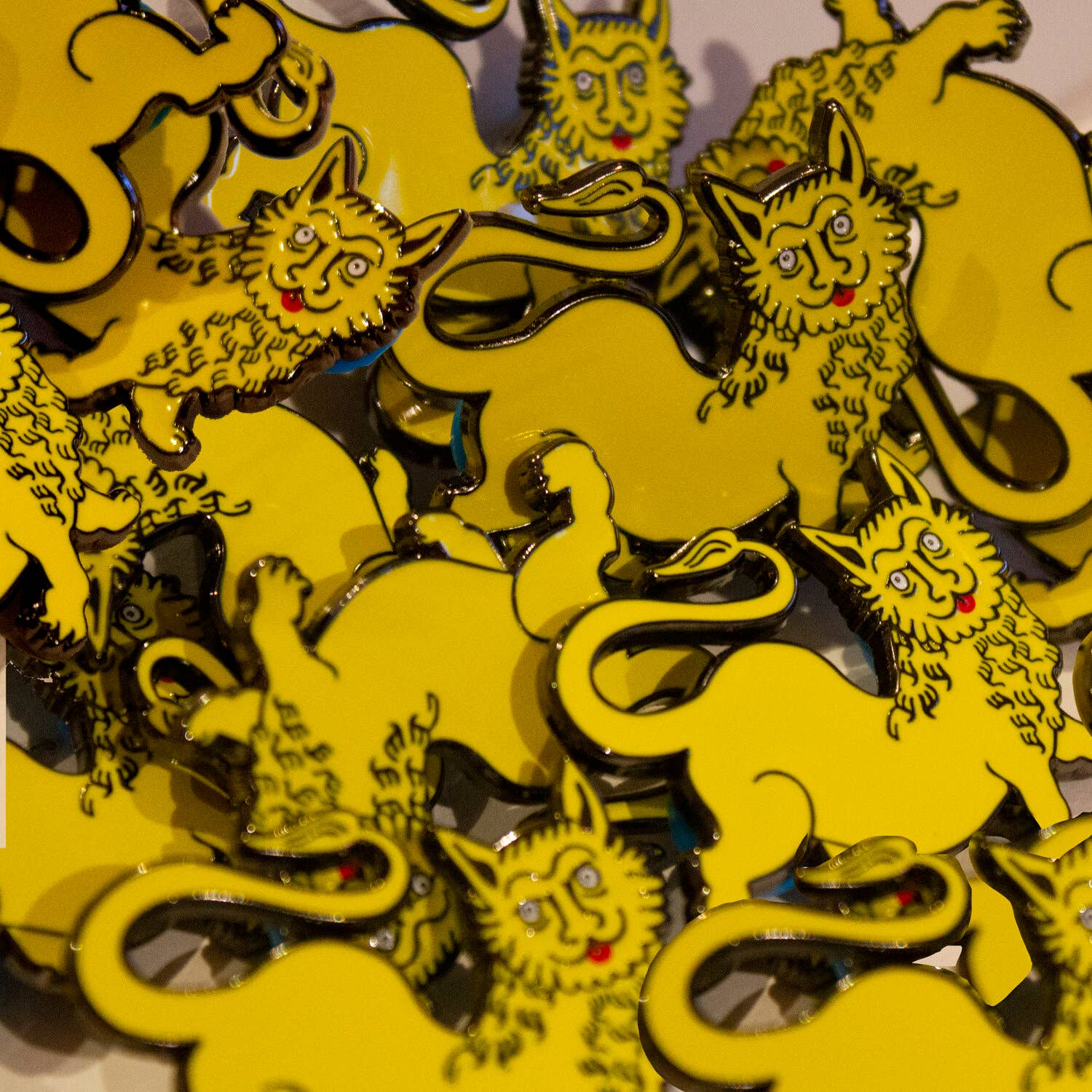 Dumb Medieval Lion Enamel Pin - Image 5