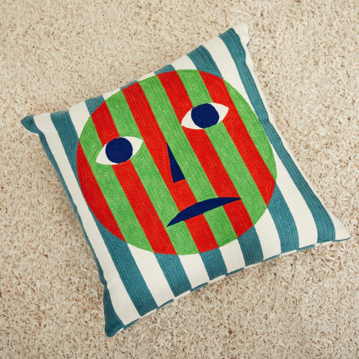 Everybody Face Pillow - Image 4