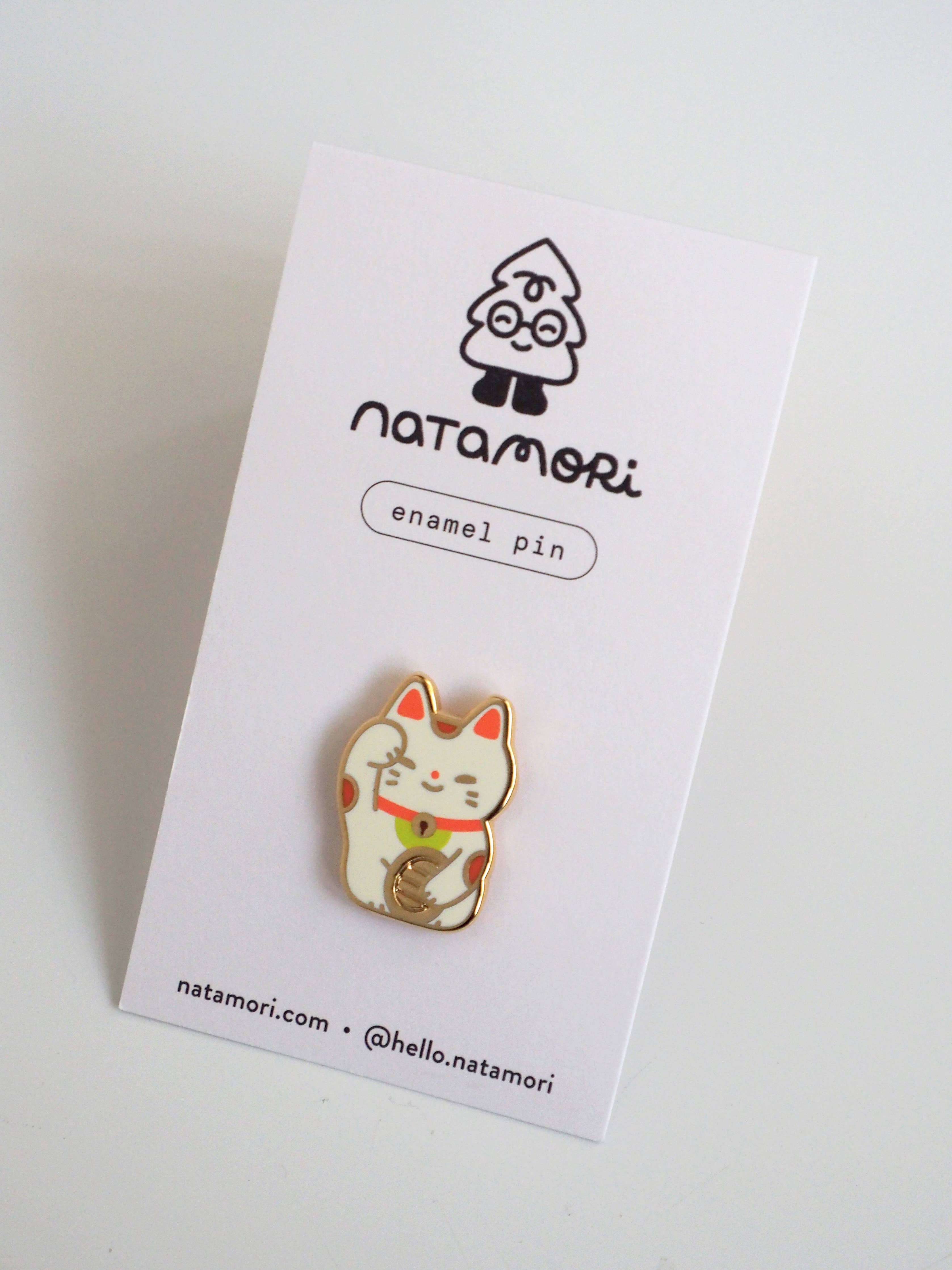 Lucky cat • enamel pin - Image 3