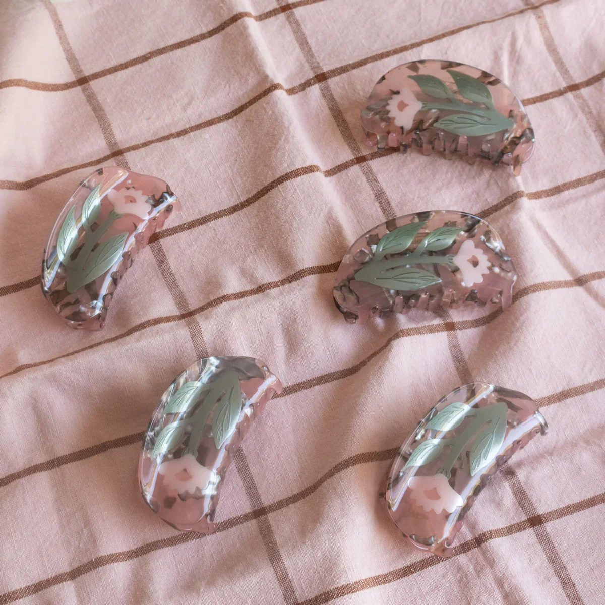 Sorrel Hair Claw - Image 3