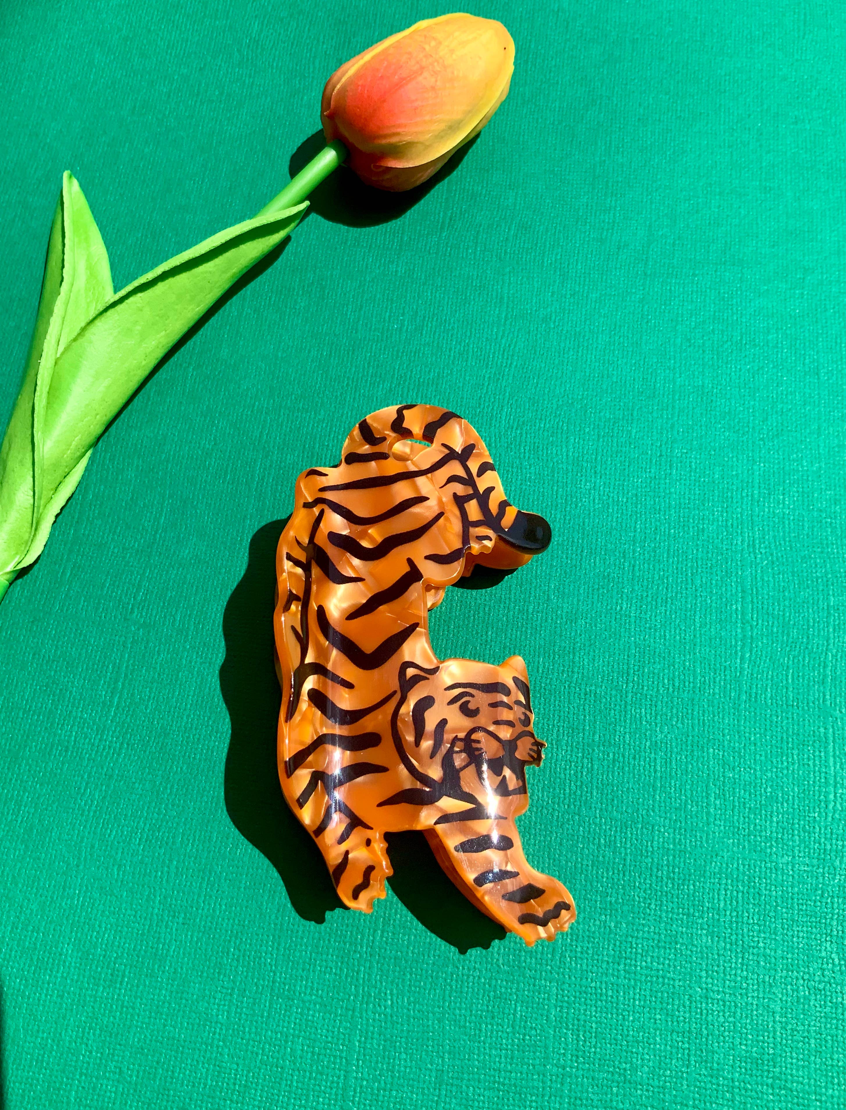 Tiger Hair Claw  - Image 2