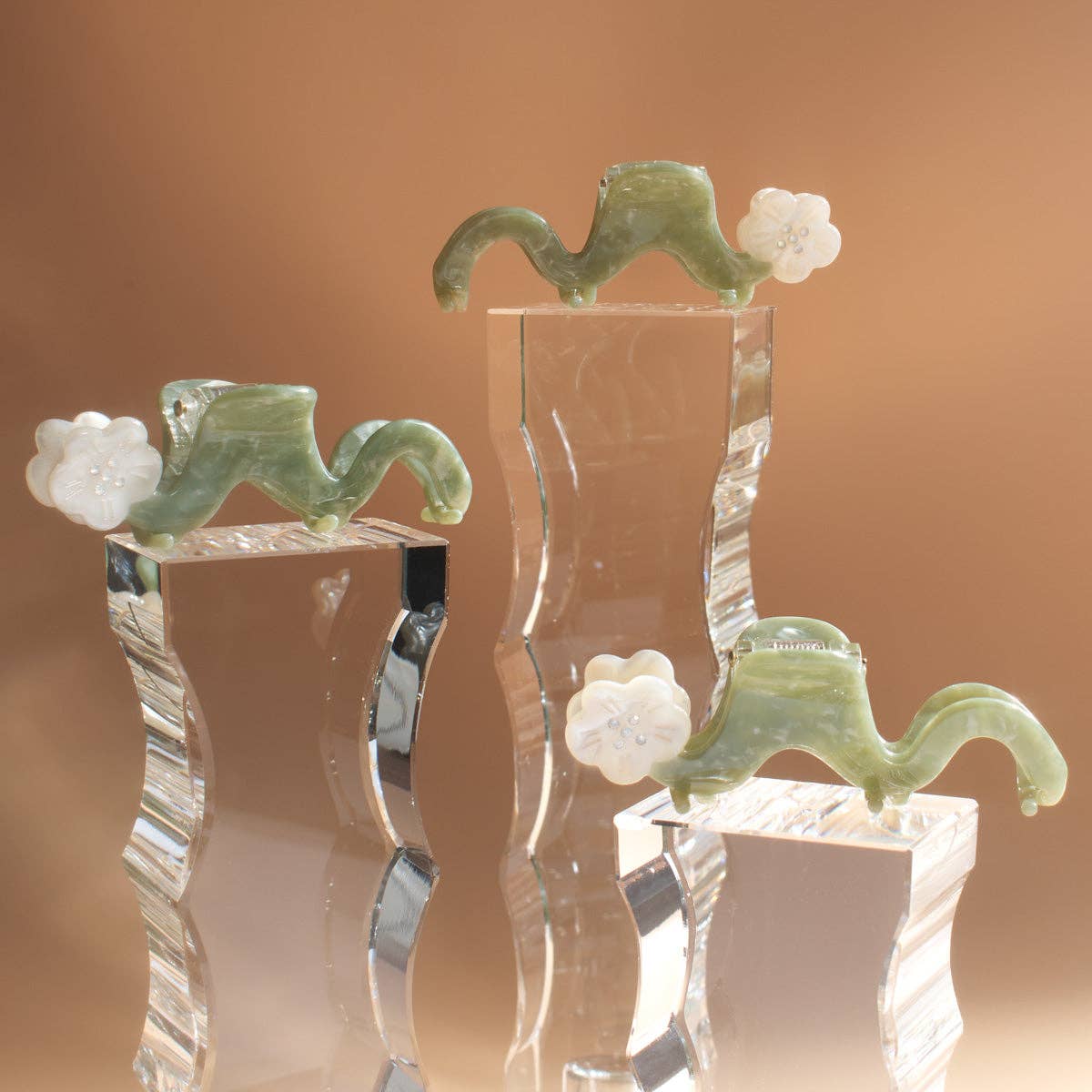 White Orange Blossom Flower Hair Claw - Image 4
